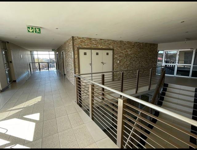 BUSINESS PROPERTY TO RENT IN MIDSTREAM ESTATE